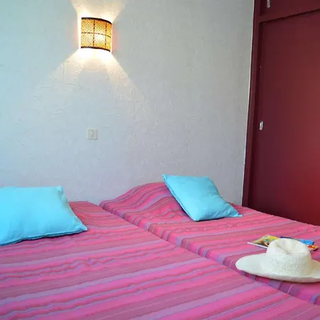 Maison 4 Pieces Avec Terrasse, Climatisation Et Parking - Proche A - Fr-1-226a-48 Holiday home *