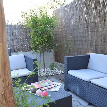 Maison 4 Pieces Avec Terrasse, Climatisation Et Parking - Proche A - Fr-1-226a-48 *